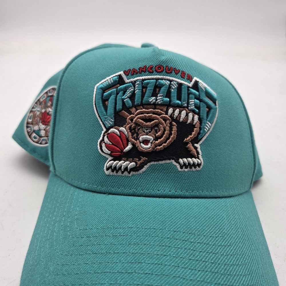 Vancouver Grizzlies Hat Cap Snap Back One Size Green Basketball Mitchell Ness